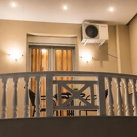 Jonny's Hotel 2*
